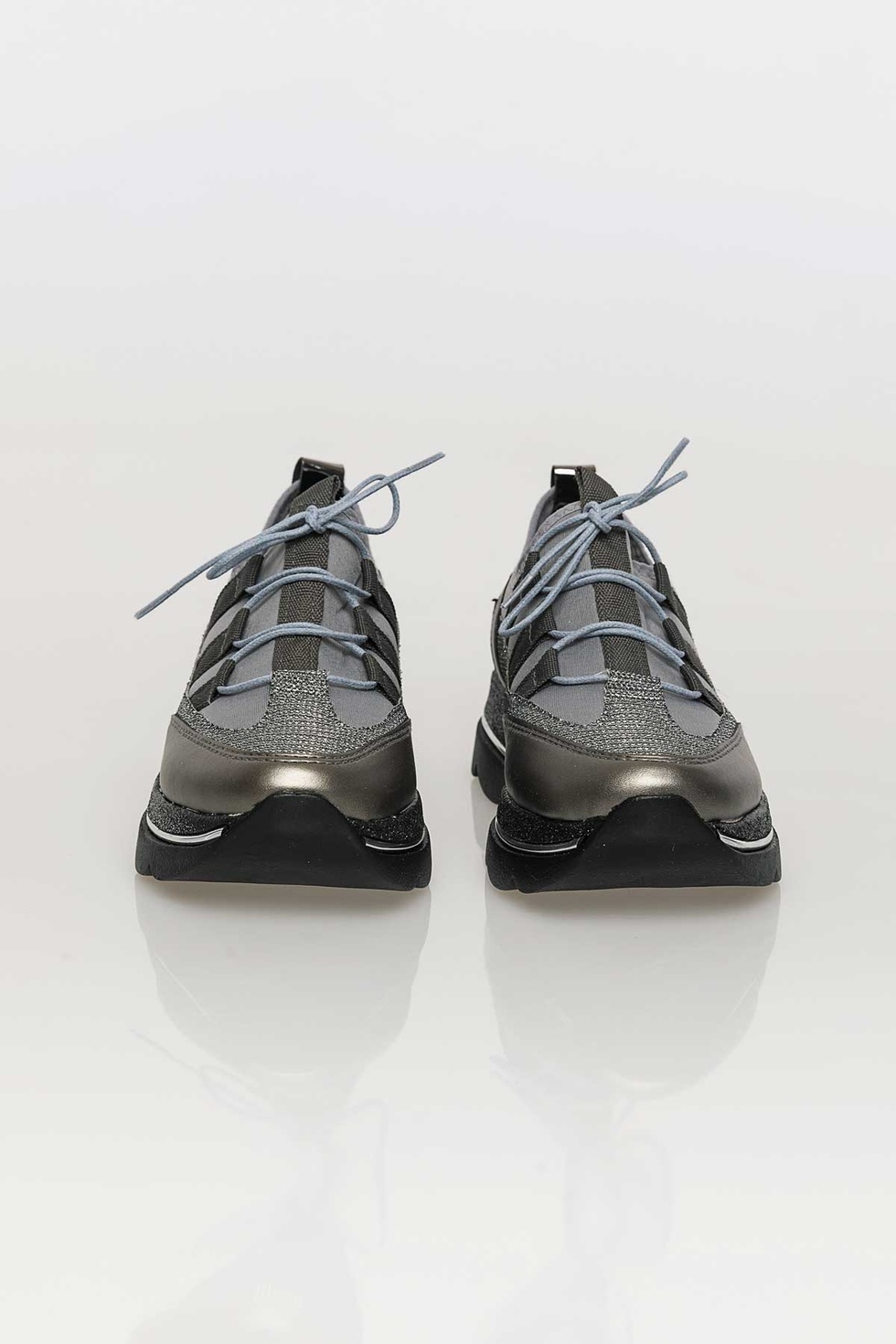 Gümüş Detaylı Bağcıklı Sneaker