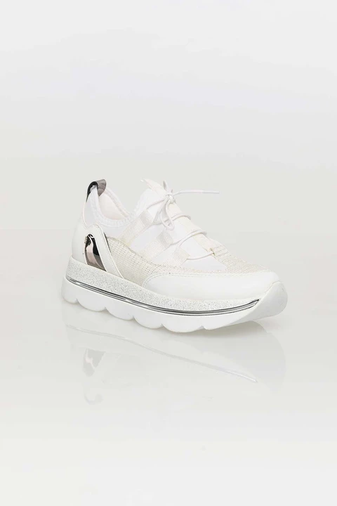 Gümüş Detaylı Bağcıklı Sneaker