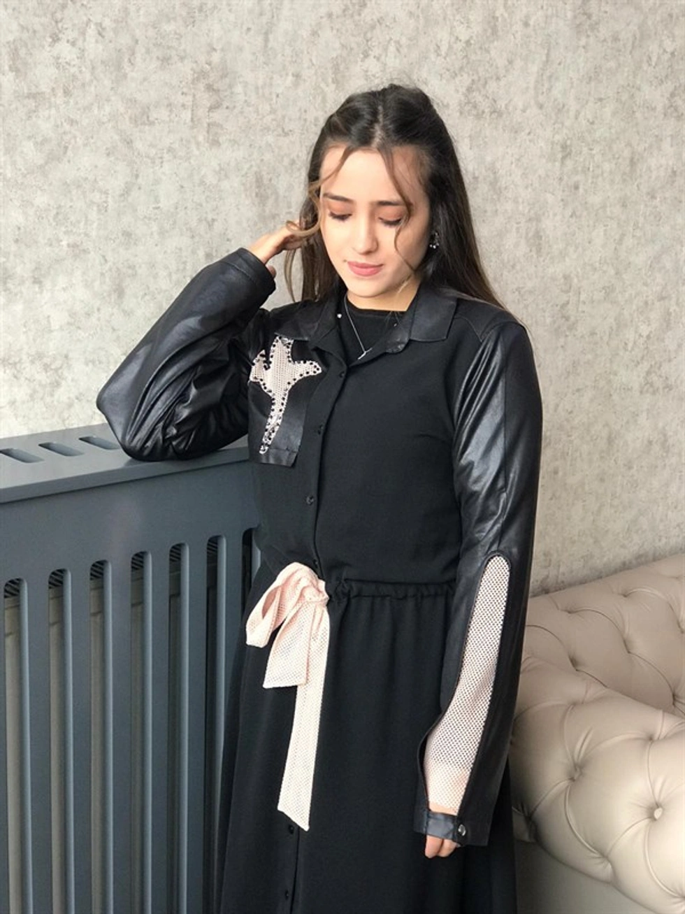 Tül Detay Elbise -