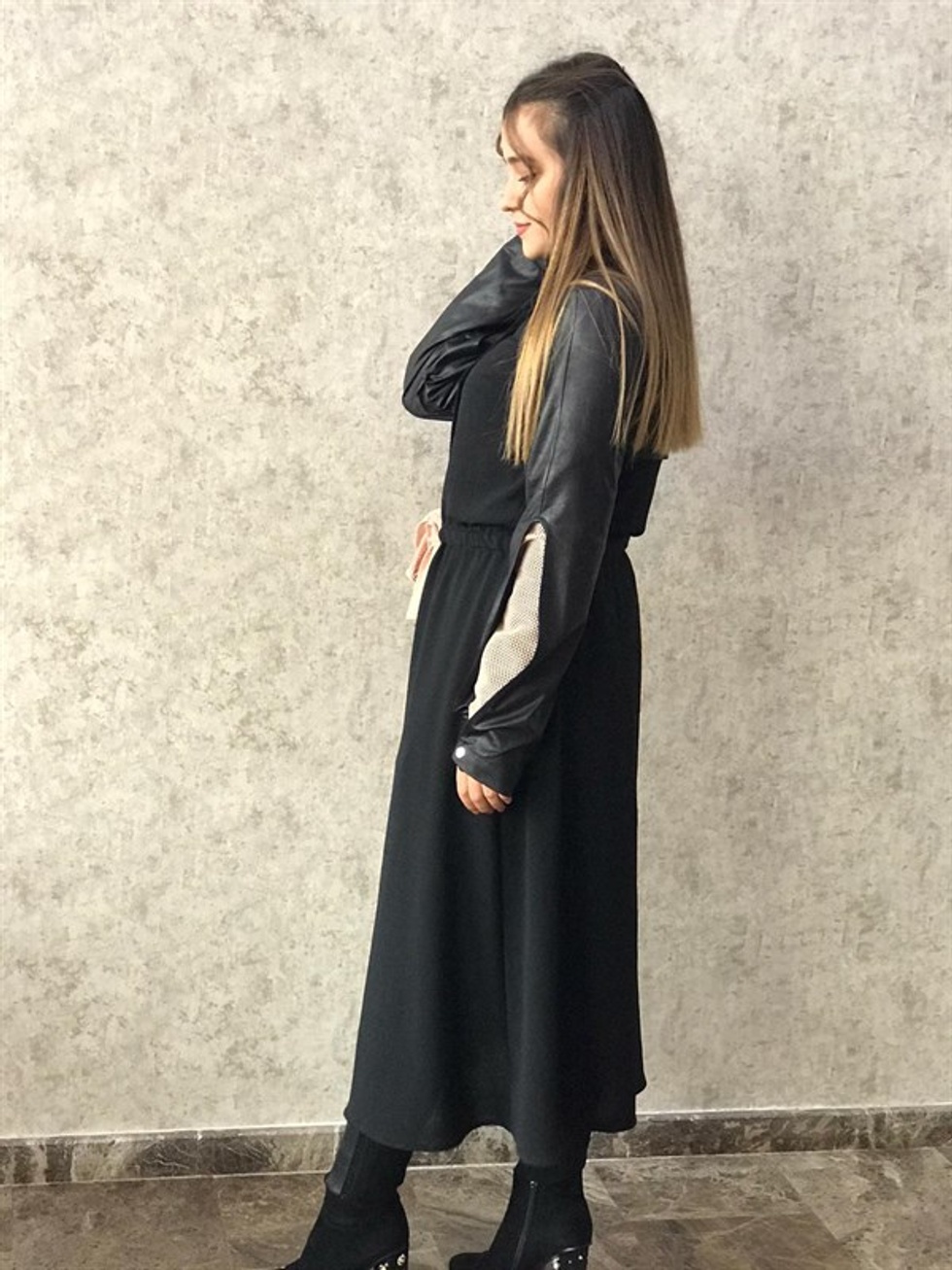 Tül Detay Elbise -