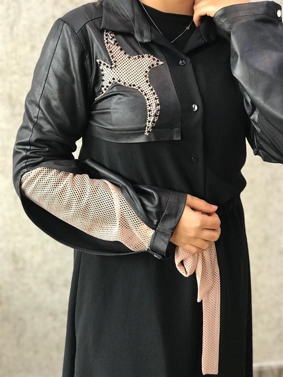 Tül Detay Elbise -