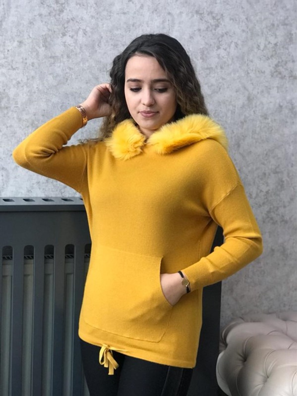 Kürk Kapüşonlu Triko -