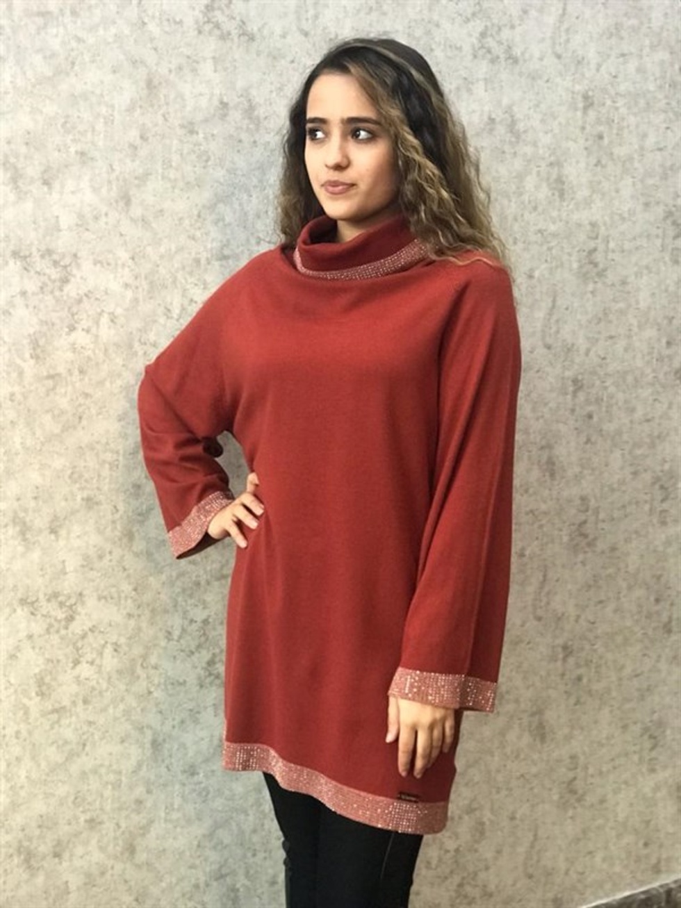 Boğazlı Baskı Detay Triko -