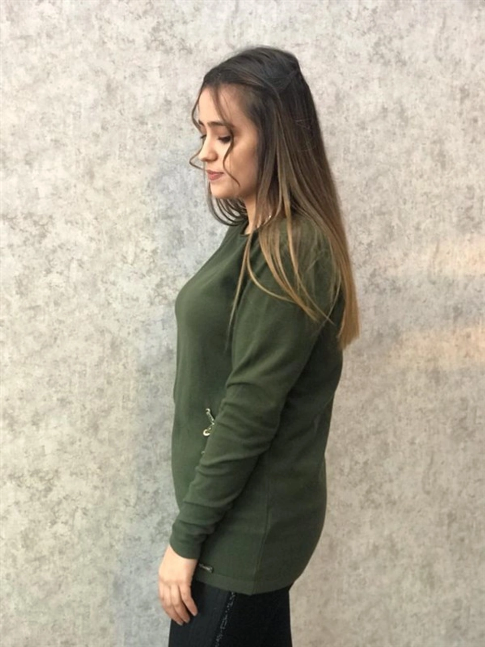 Önü Çapraz Detay Triko -