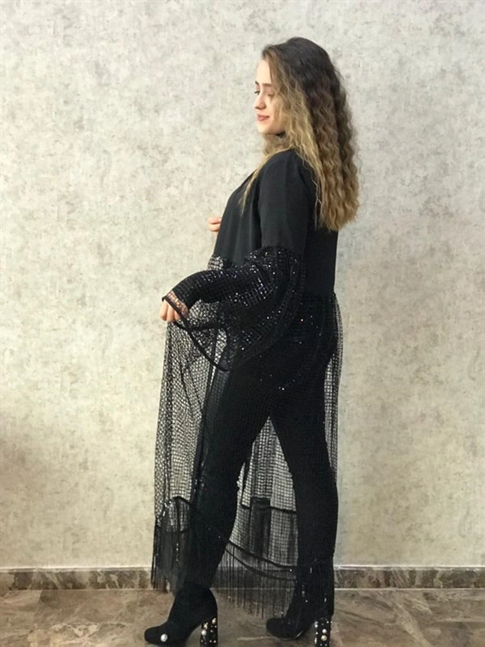 Pullu Abaya -