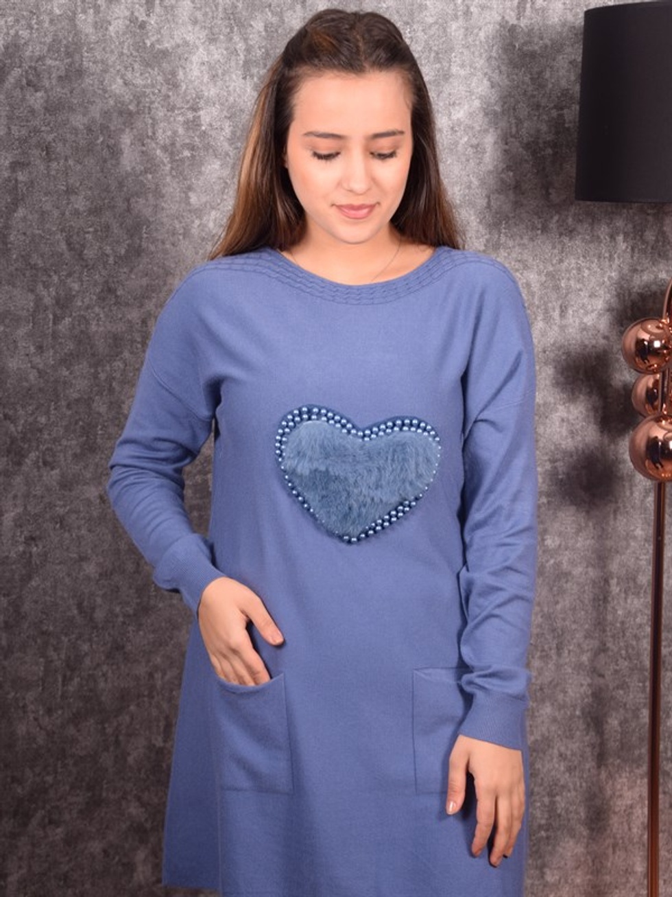 Kalp Detay Triko -
