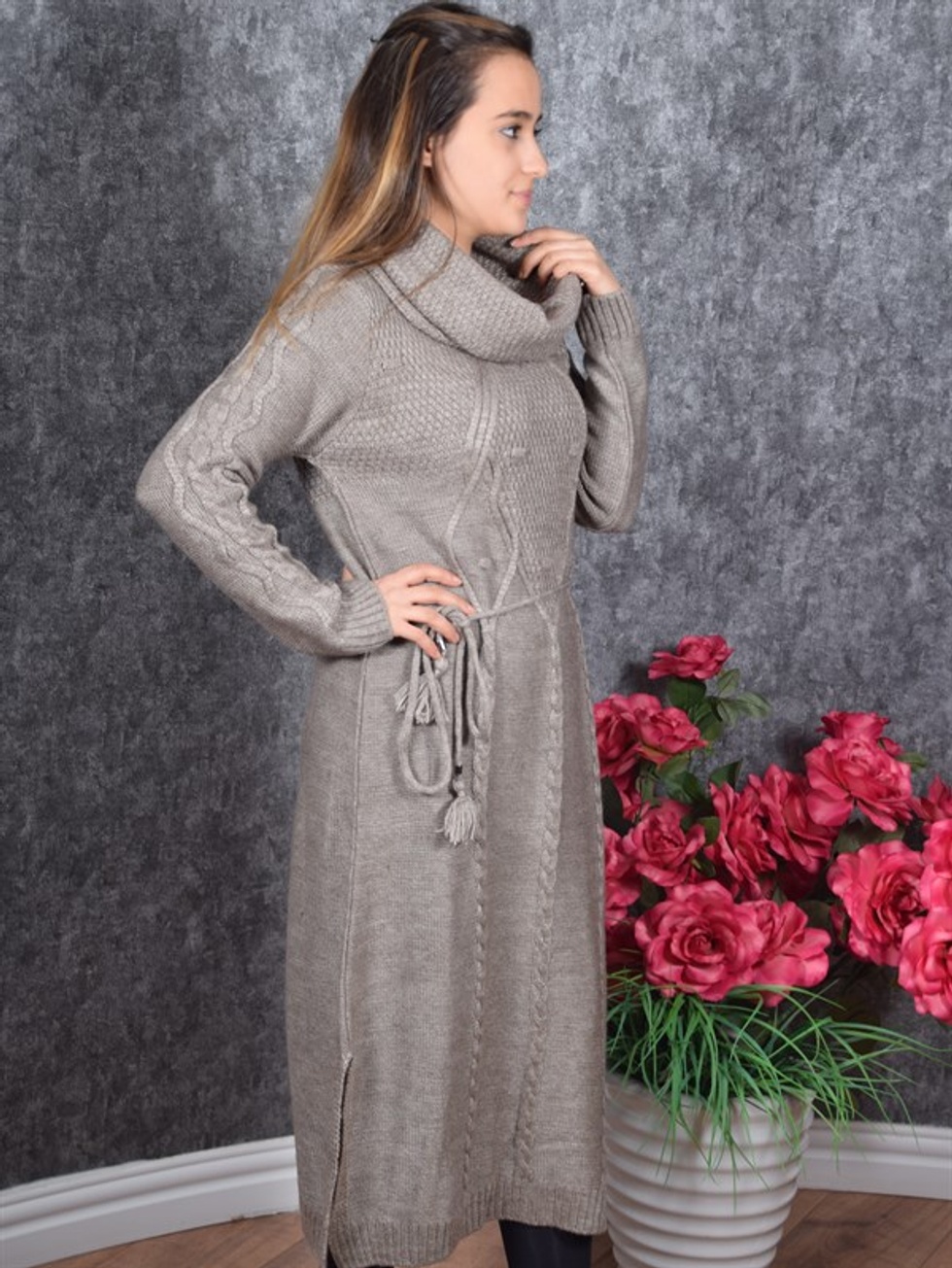 Kemerli Elbise -