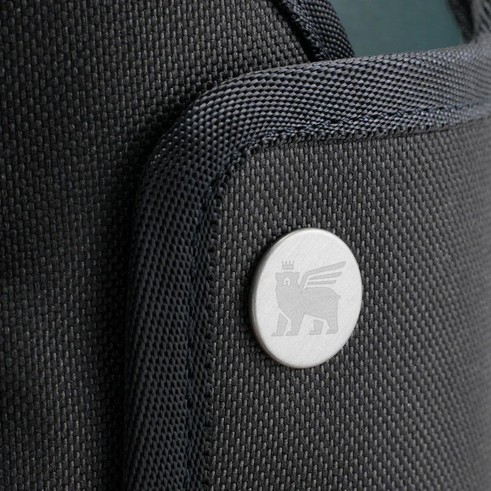 The All-Day Quencher Carry-All 1.18L / 40oz Black Termos